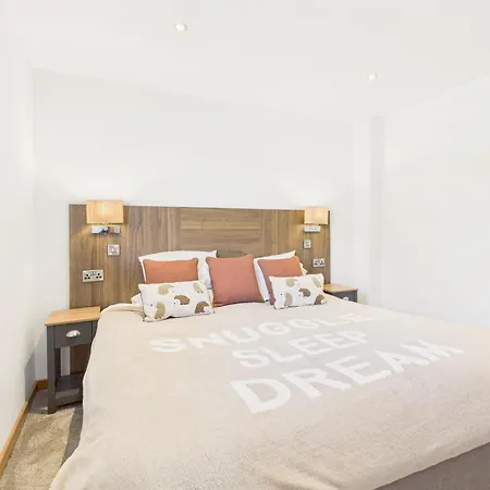 Host & - Dalby Chalet